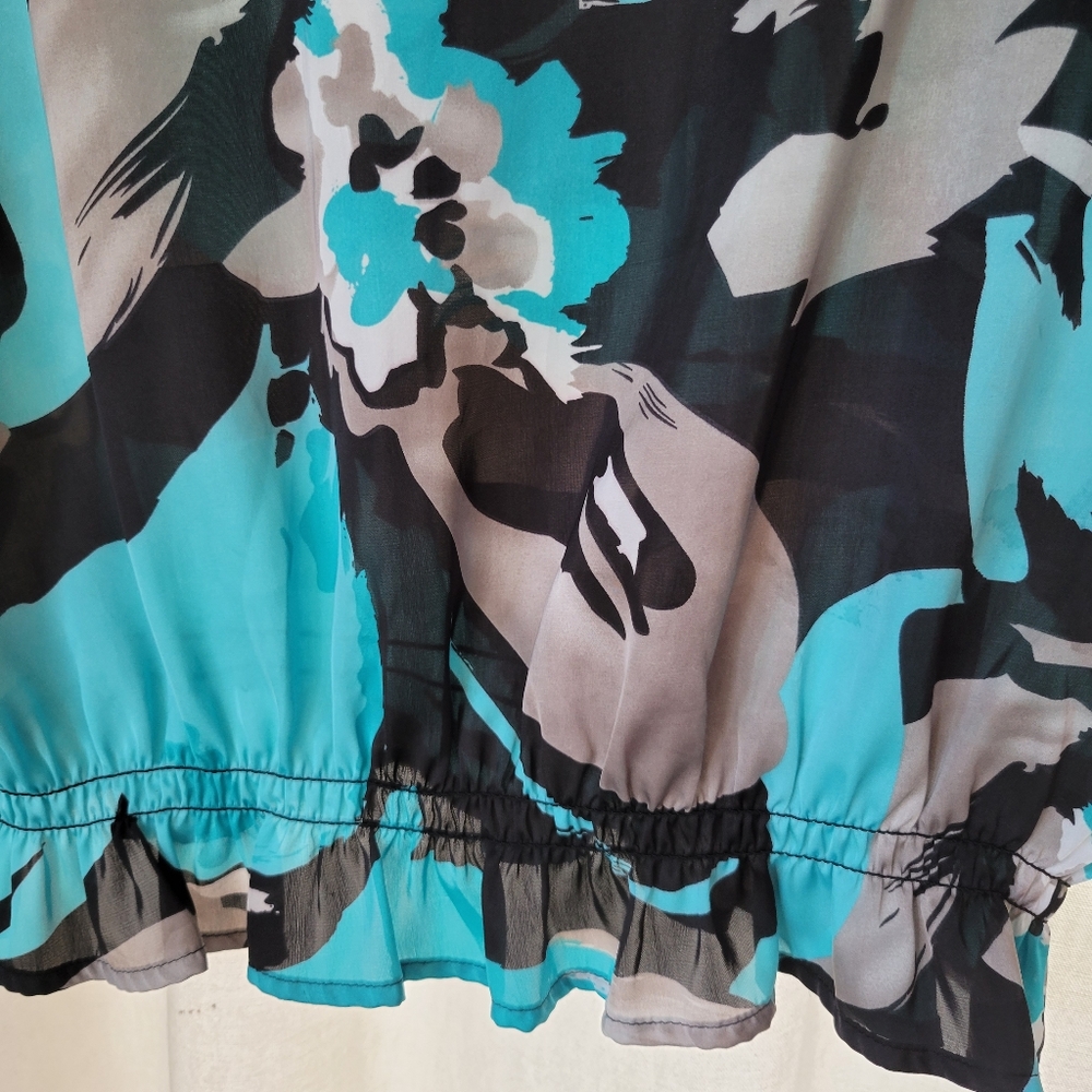 Turquoise Top - Picture 3 of 5